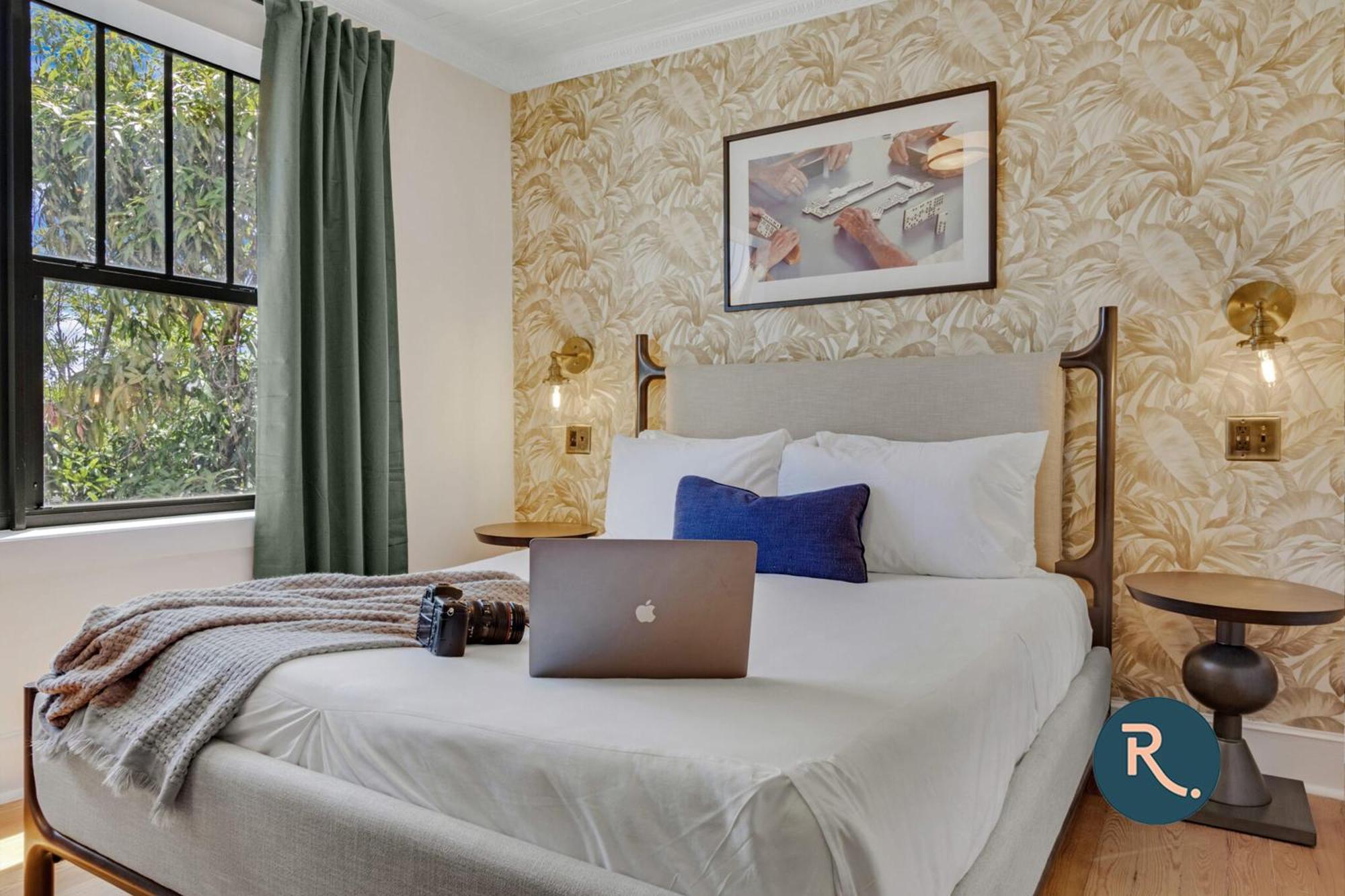 Roami At Tower Hotel - Calle Ocho Маямі Екстер'єр фото