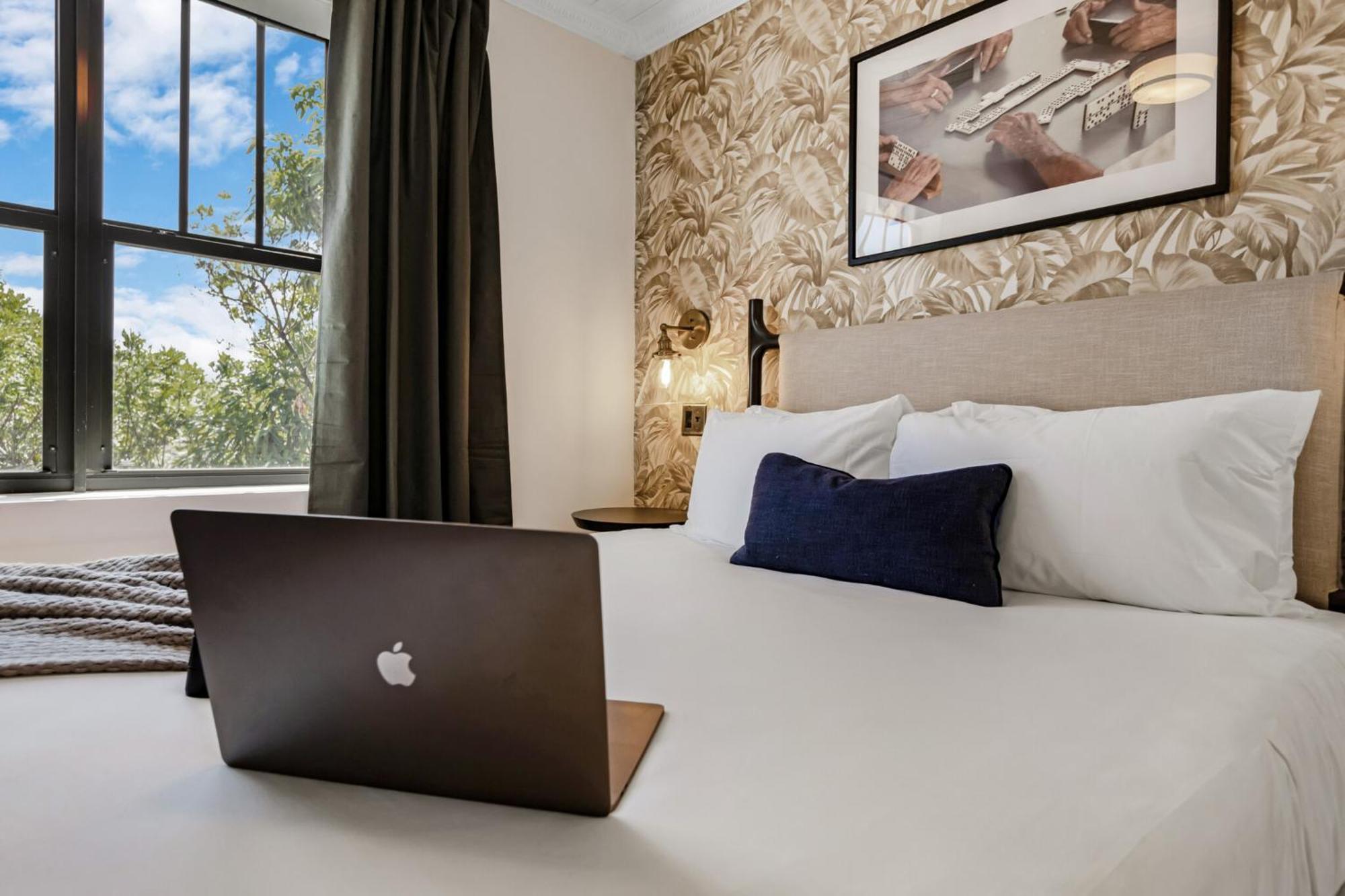 Roami At Tower Hotel - Calle Ocho Маямі Екстер'єр фото